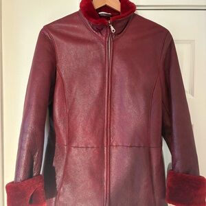 Elegant Burgundy Leather Jacket with Plush Collar